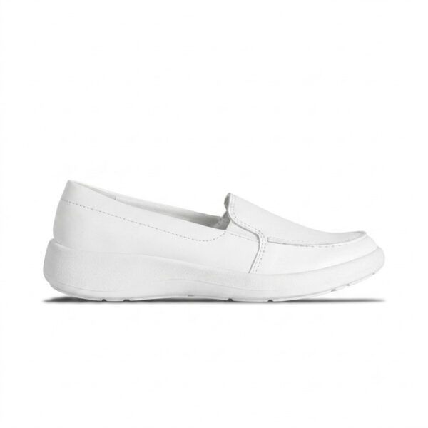 Zapato mocasín de enfermería dama J&G antideslizante blanco J001B